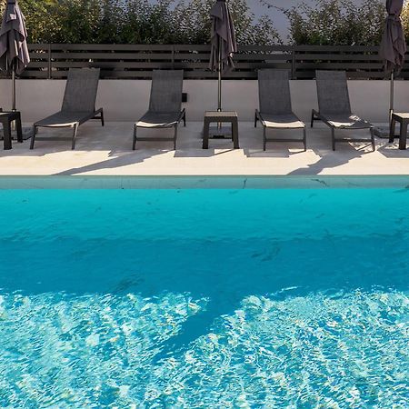 Poolside Apartments Anabella Baška Buitenkant foto