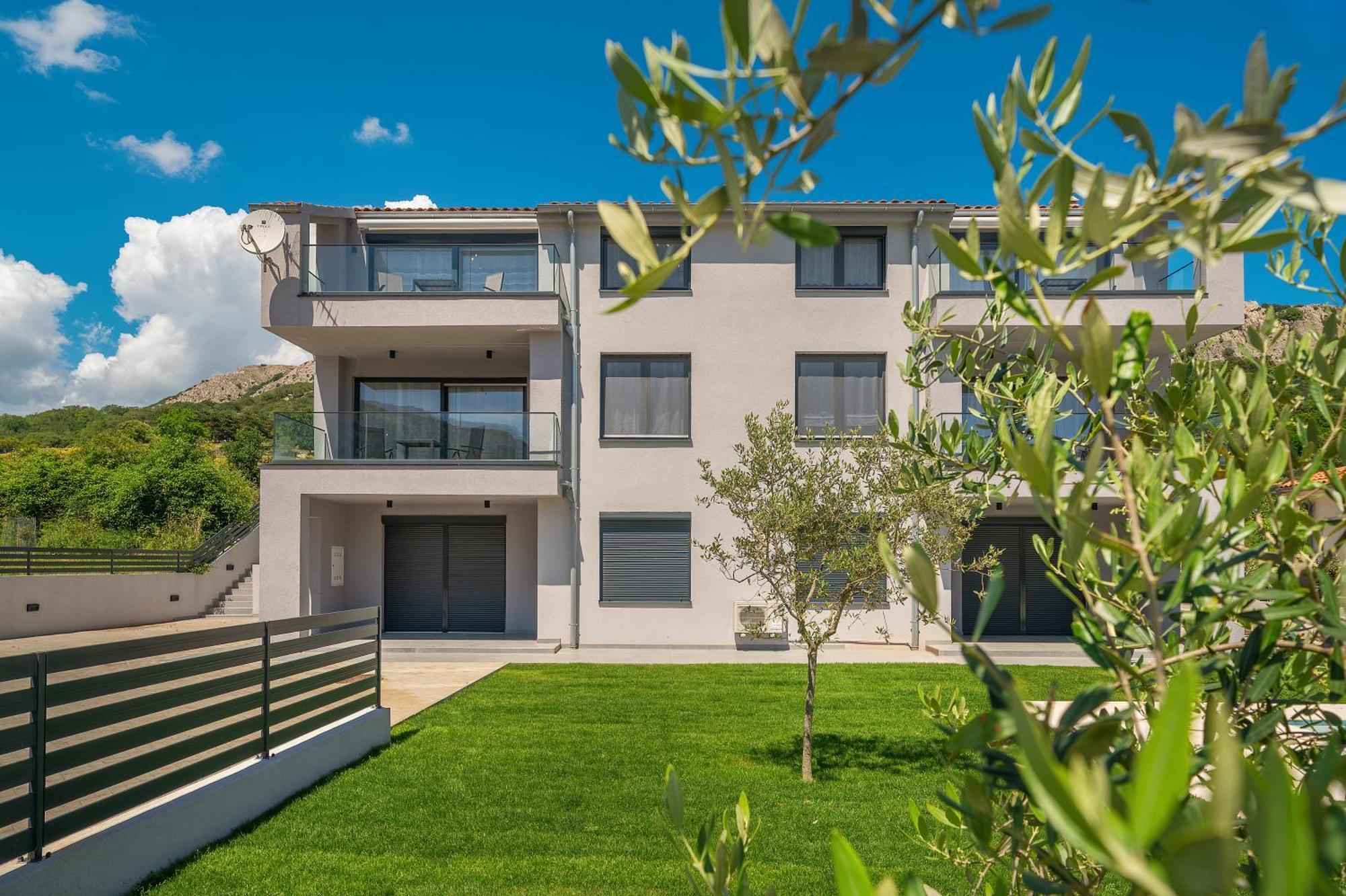 Poolside Apartments Anabella Baška Buitenkant foto